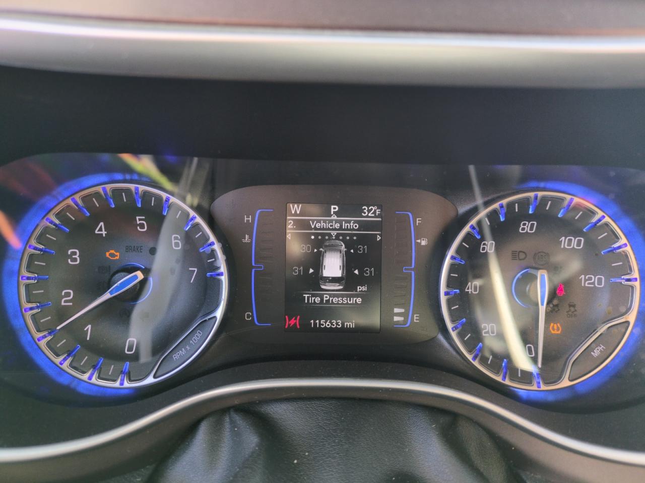2019 Chrysler Pacifica - Image 9