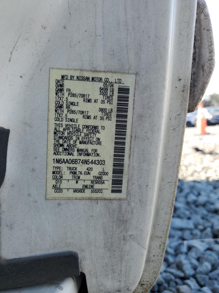 2004 Nissan Titan - Image 12