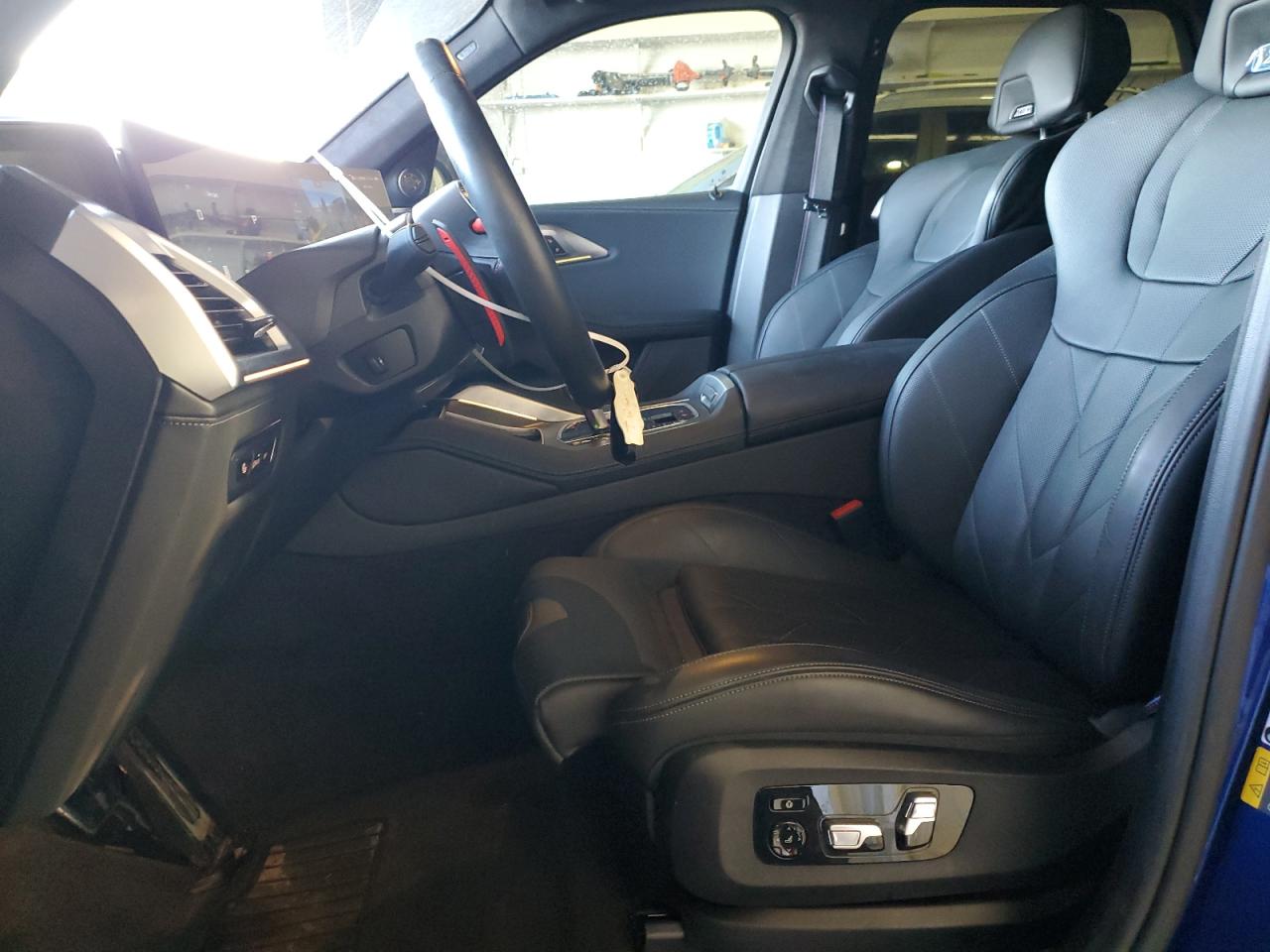 2024 BMW XM - Image 7