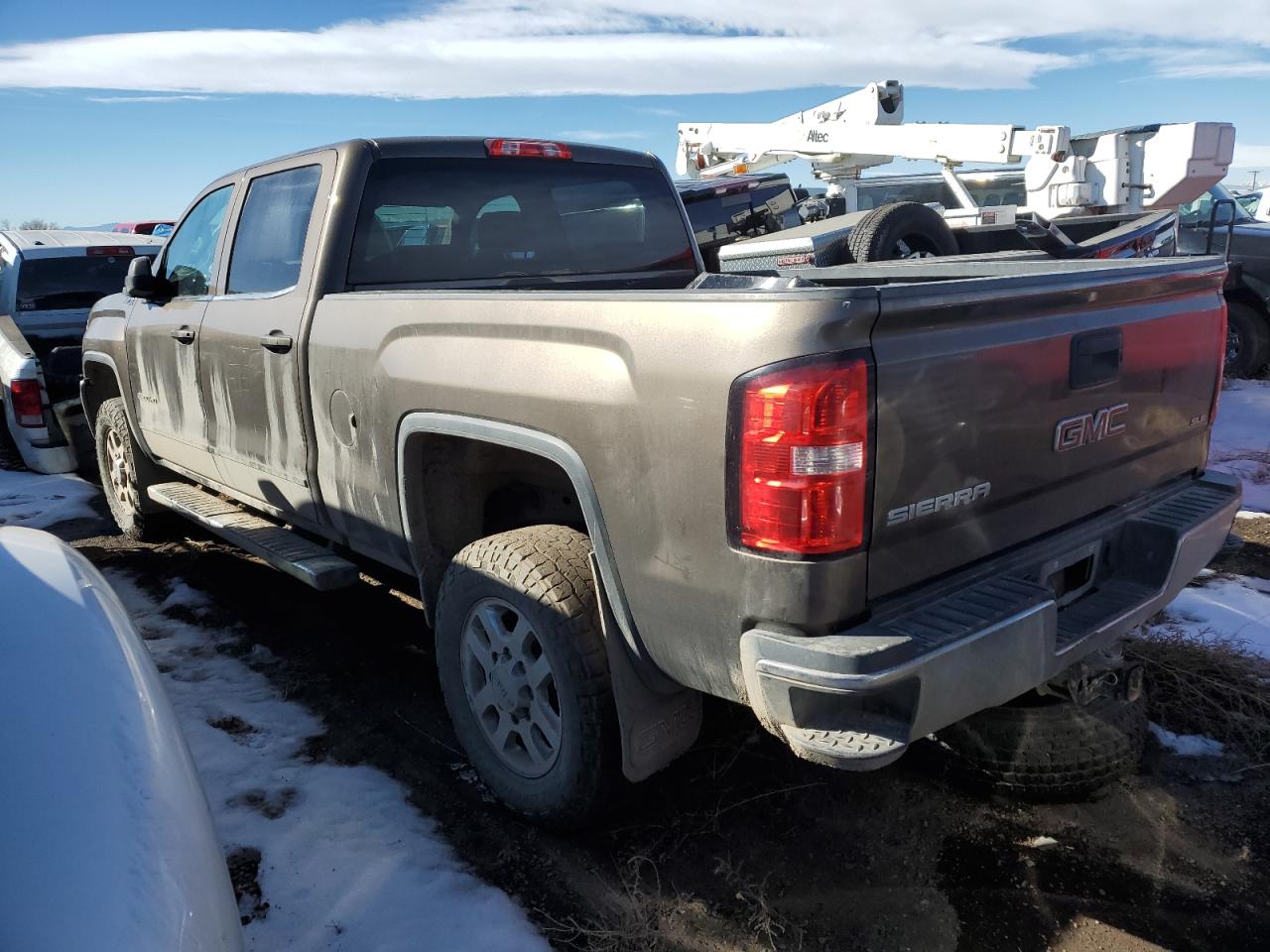 2015 GMC Sierra - Image 2
