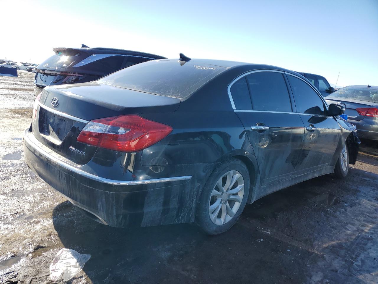 2013 Hyundai Genesis - Image 3