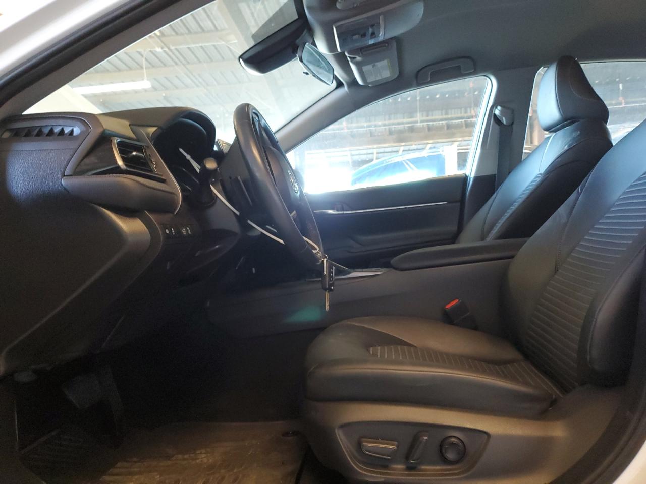 2022 Toyota Camry - Image 7