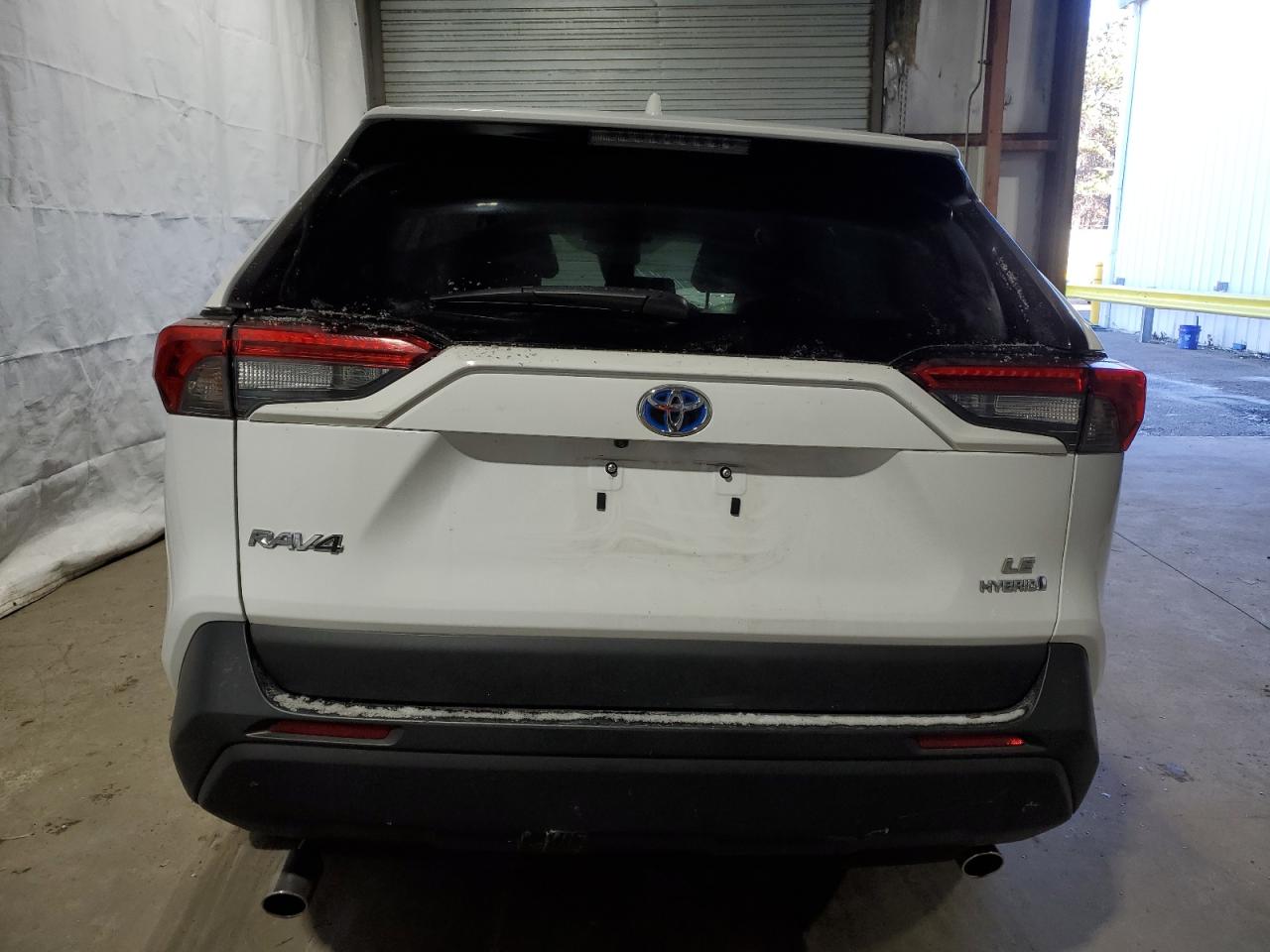 2024 Toyota RAV 4 - Image 6