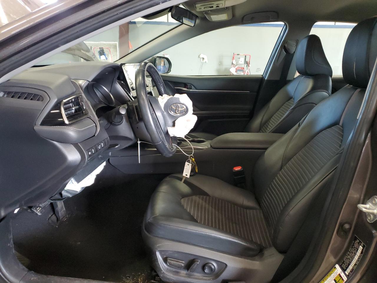 2021 Toyota Camry - Image 7