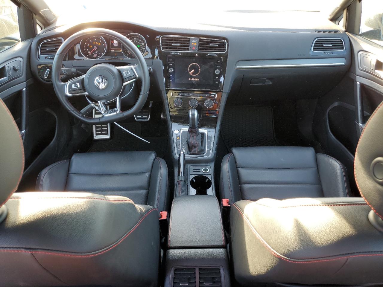 2020 Volkswagen GTI - Image 8