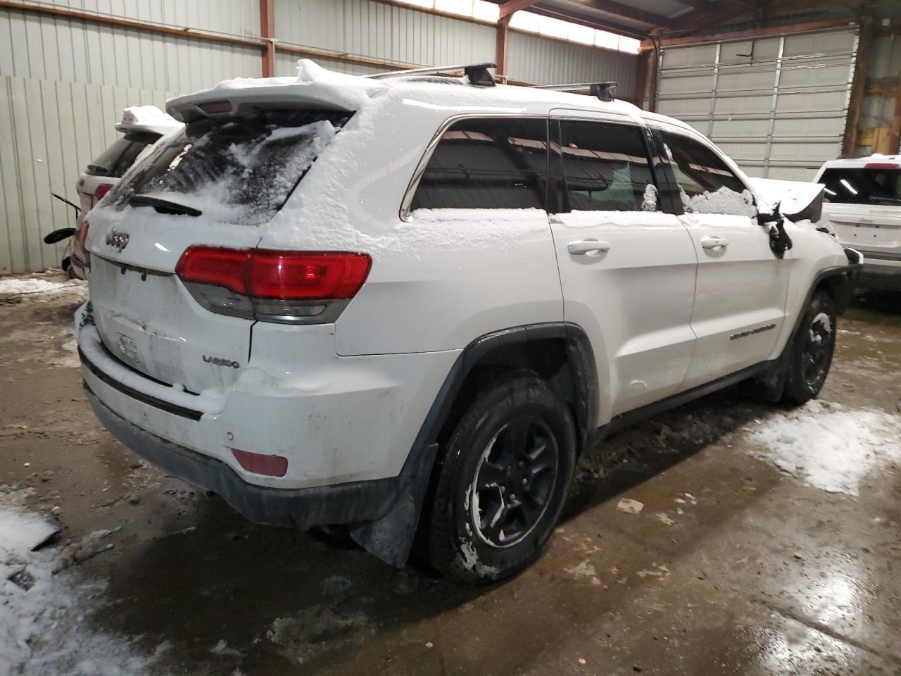 2017 Jeep Grand Cherokee - Image 3
