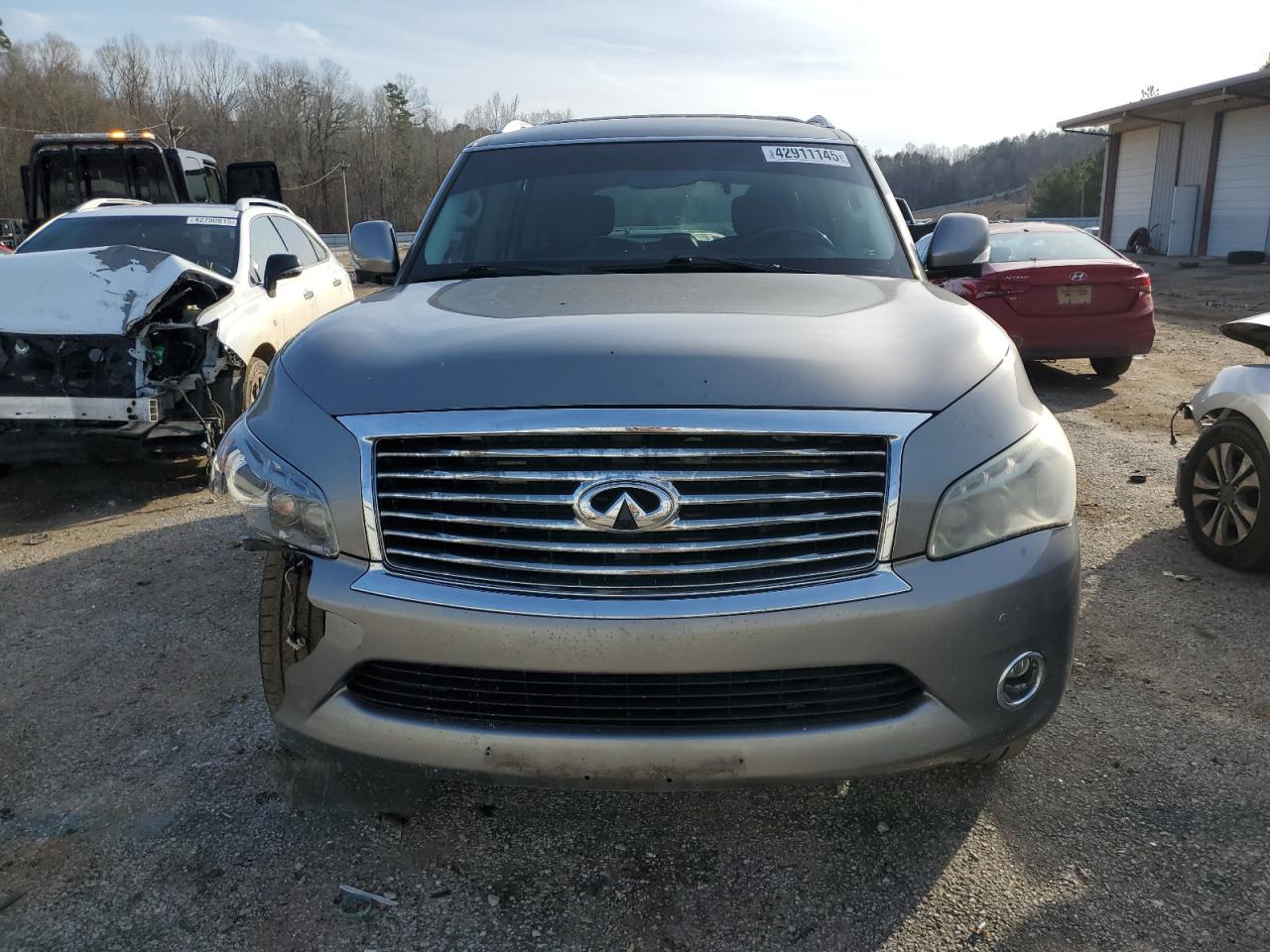 2013 Infiniti QX56 - Image 5