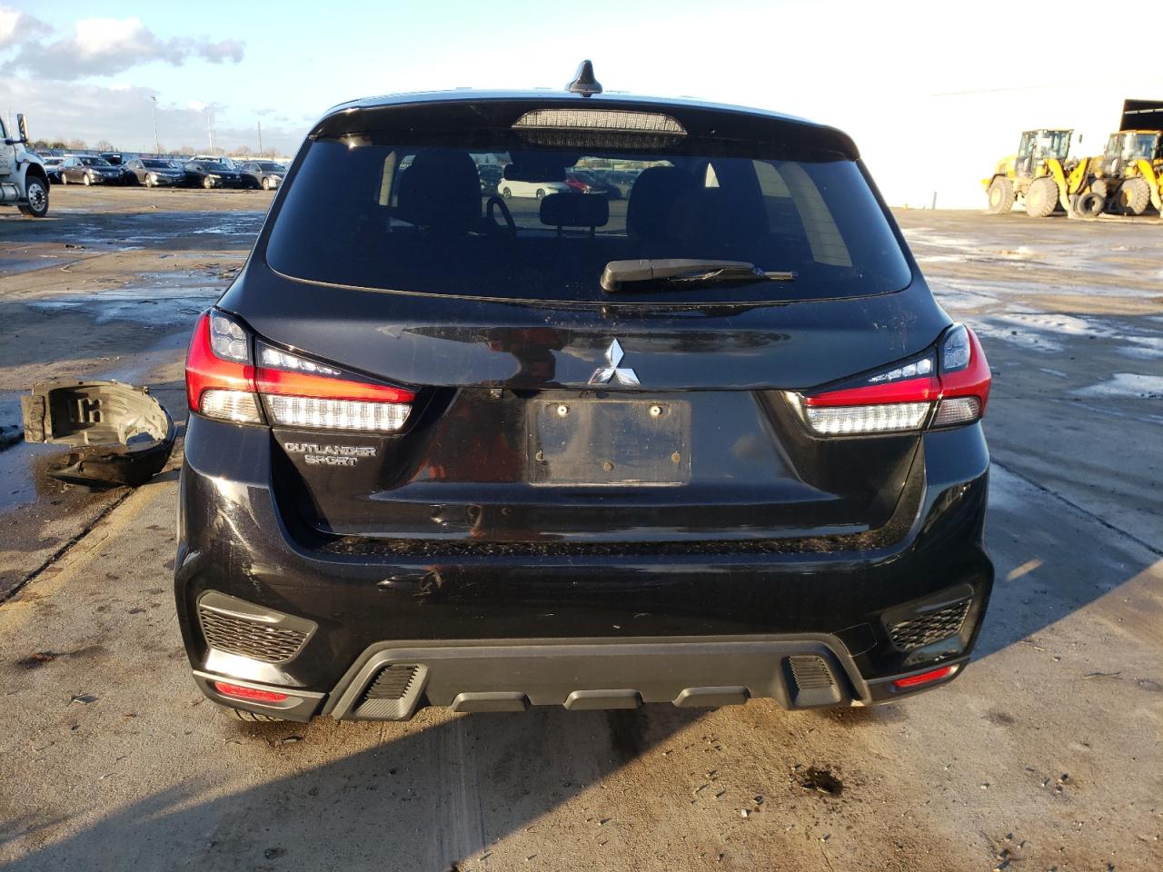2021 Mitsubishi Outlander - Image 6