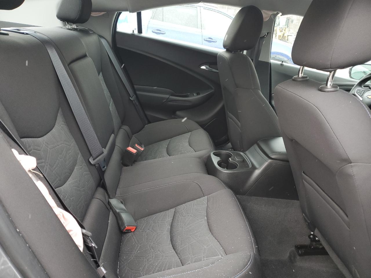 2018 Chevrolet Volt - Image 11