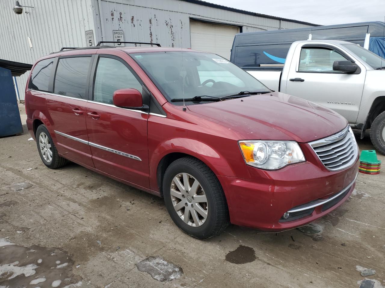 2015 Chrysler Town & Country - Image 4