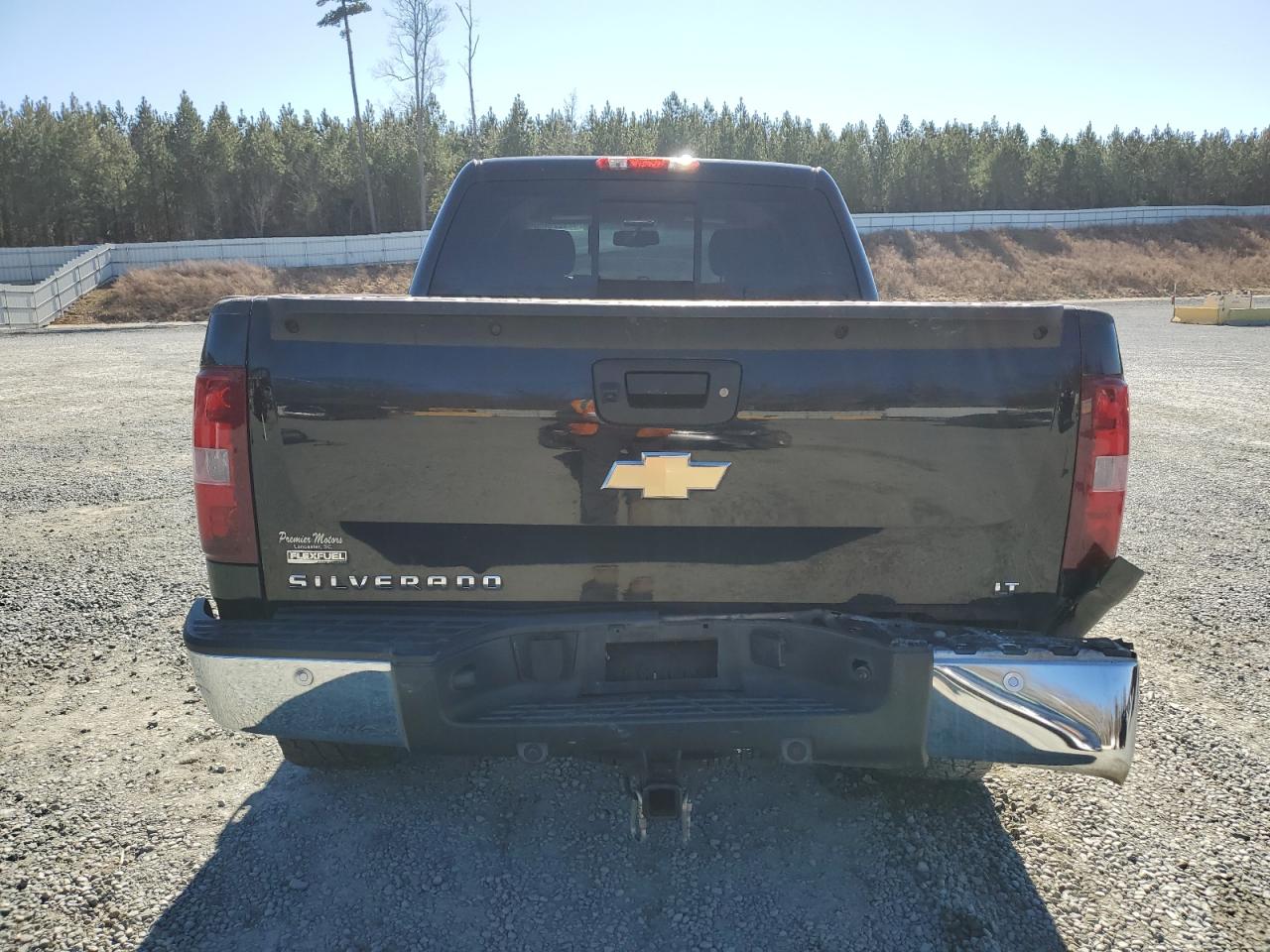 2011 Chevrolet Silverado - Image 6