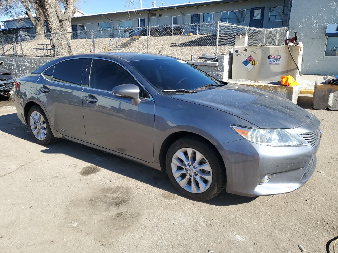 2013 Lexus ES - Image 4