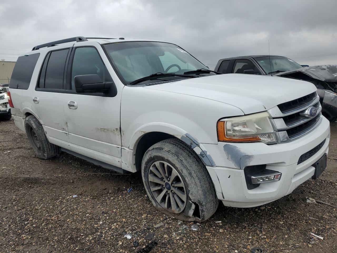 2017 Ford Expedition - Image 4