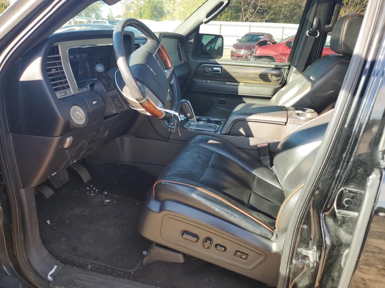 2007 Lincoln Navigator - Image 7
