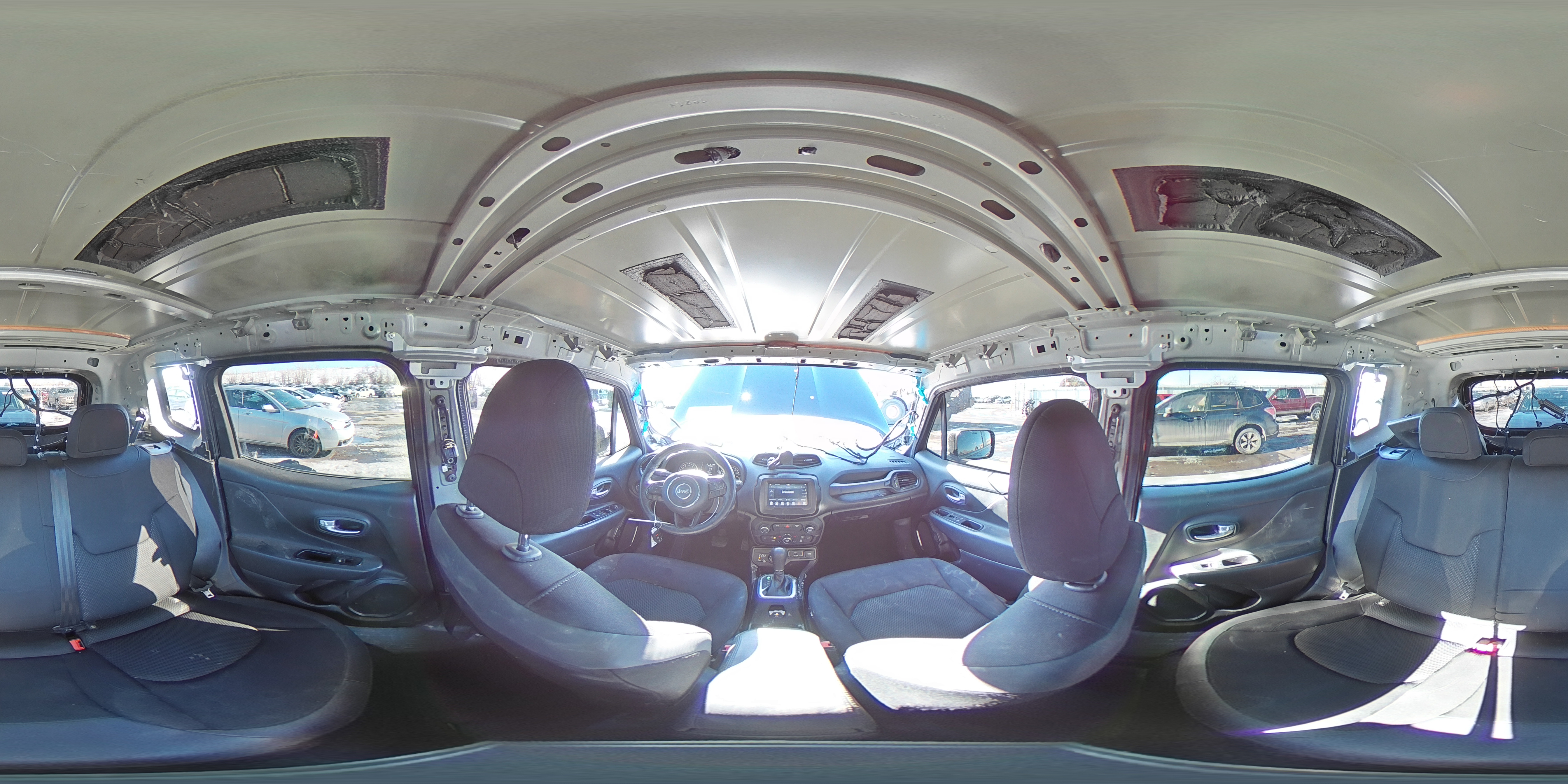 2020 Jeep Renegade - Image 16