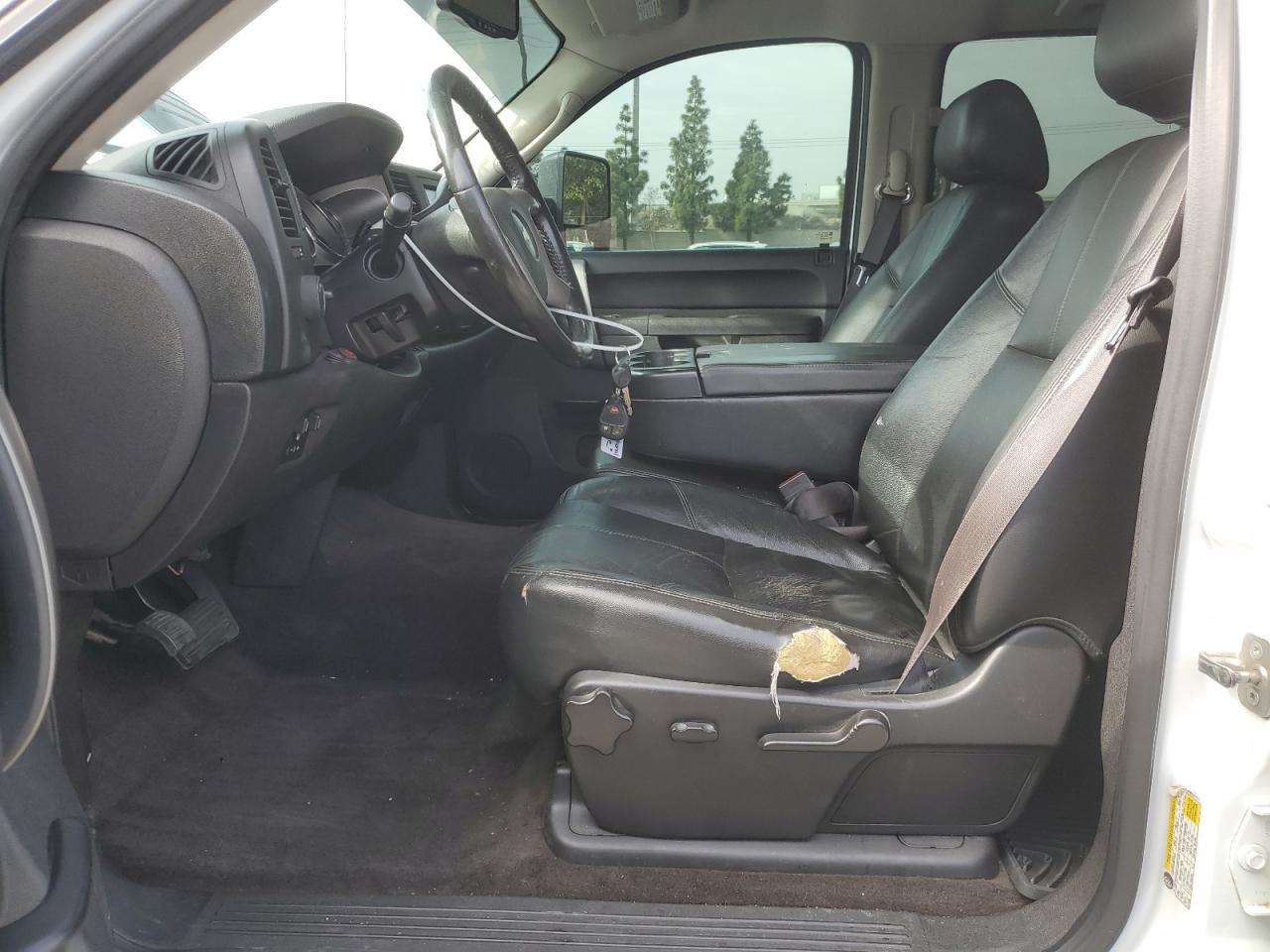 2013 Chevrolet Silverado - Image 7