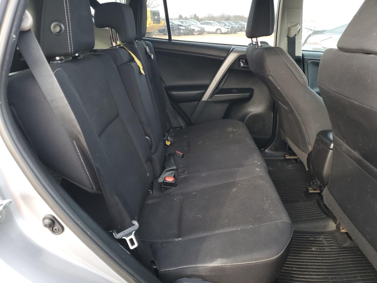 2017 Toyota RAV 4 - Image 10
