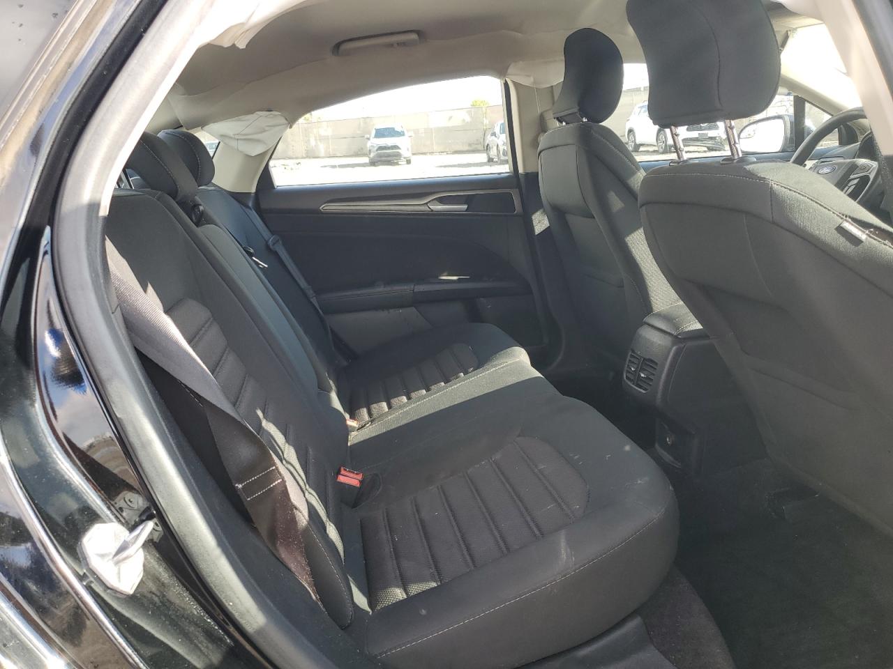2018 Ford Fusion - Image 10