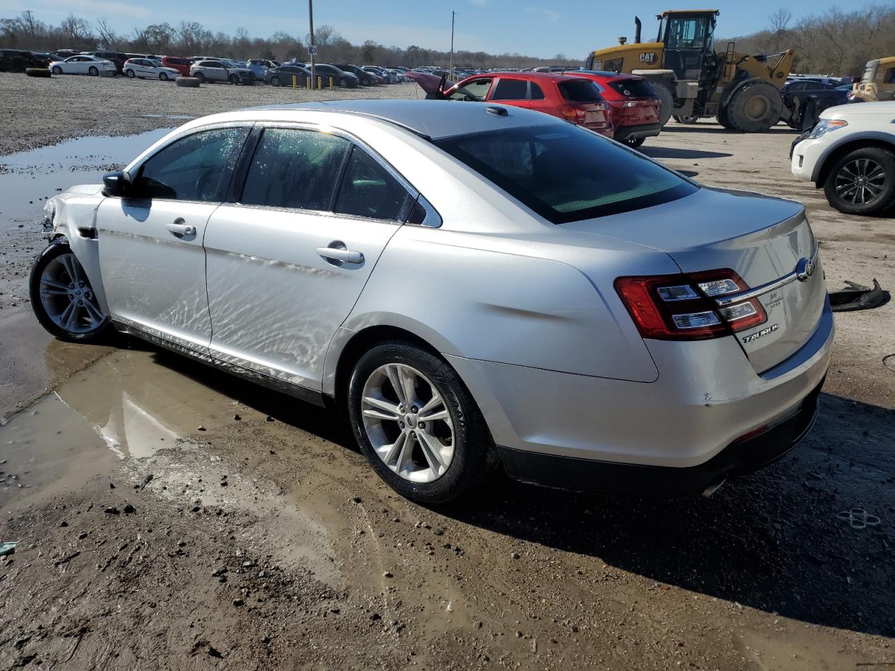 2015 Ford Taurus - Image 2