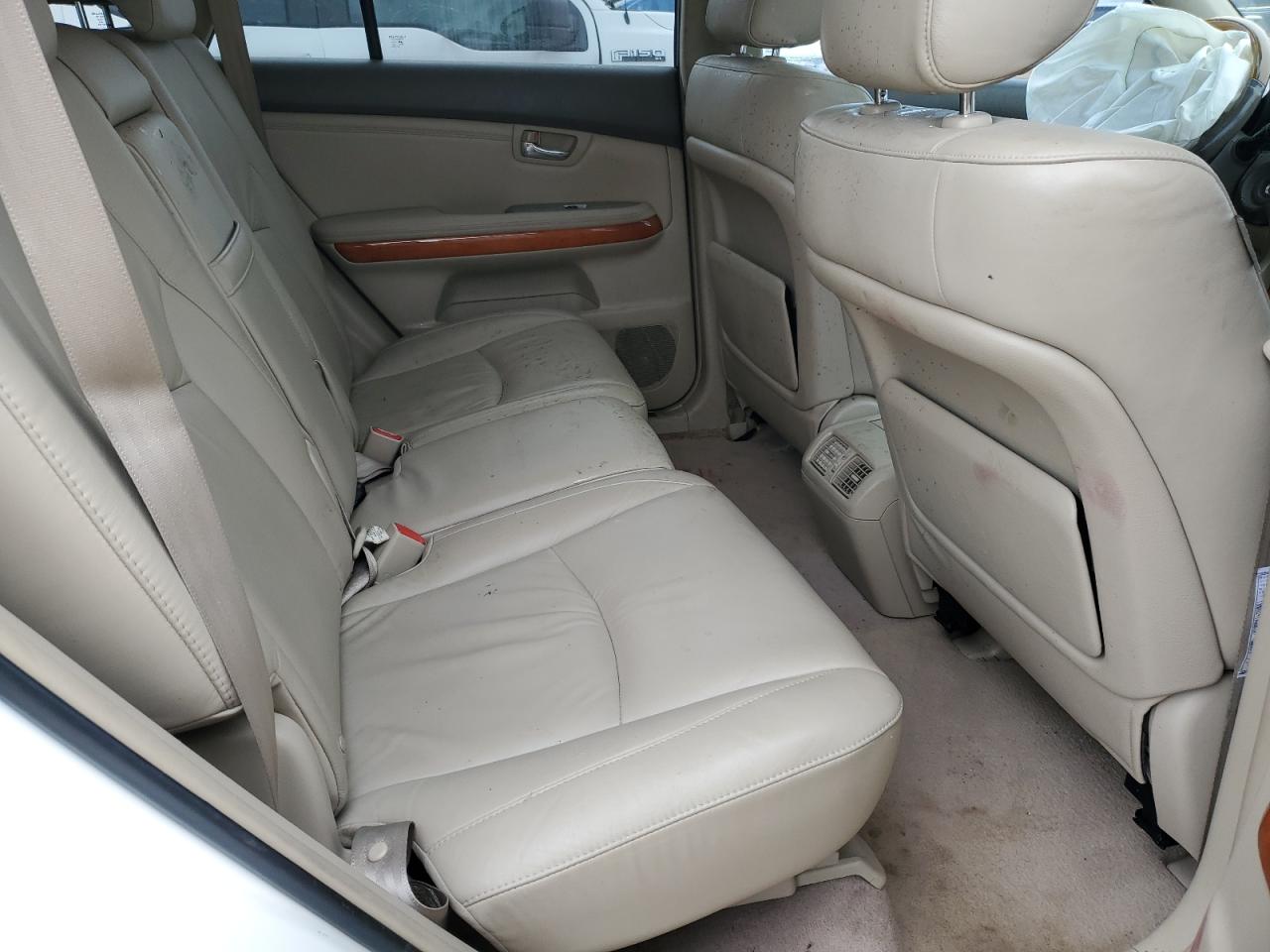 2005 Lexus RX - Image 11