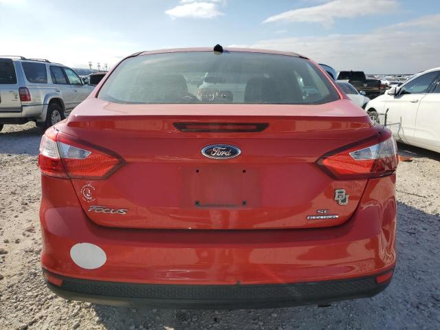  FORD FOCUS 2013 Czerwony