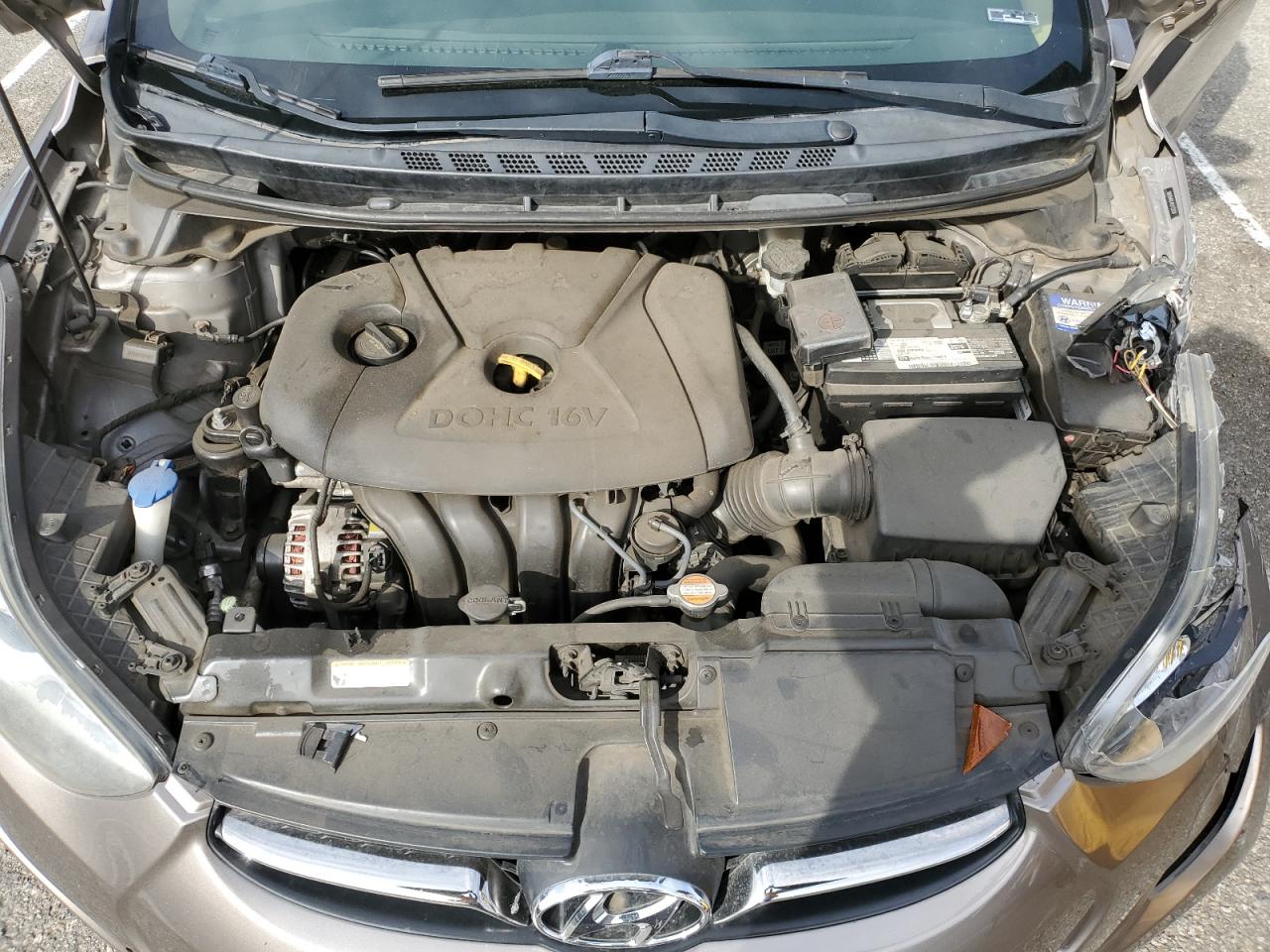 2012 Hyundai Elantra - Image 11