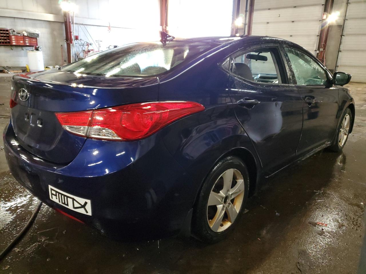 2013 Hyundai Elantra - Image 3