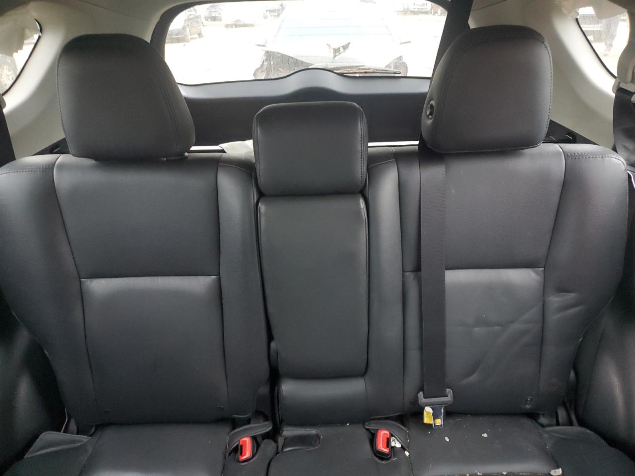 2013 Toyota RAV 4 - Image 10