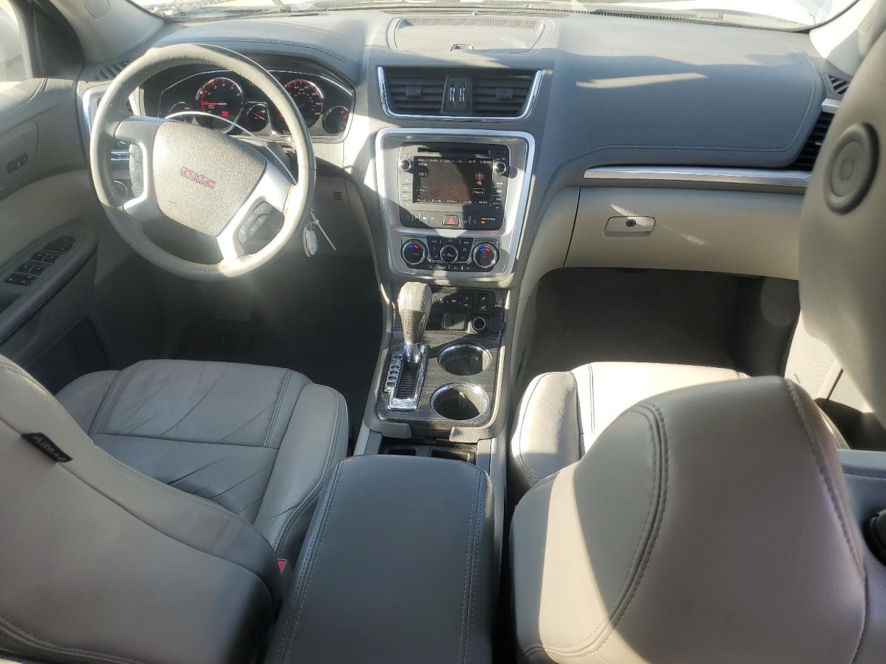 2016 GMC Acadia - Image 8