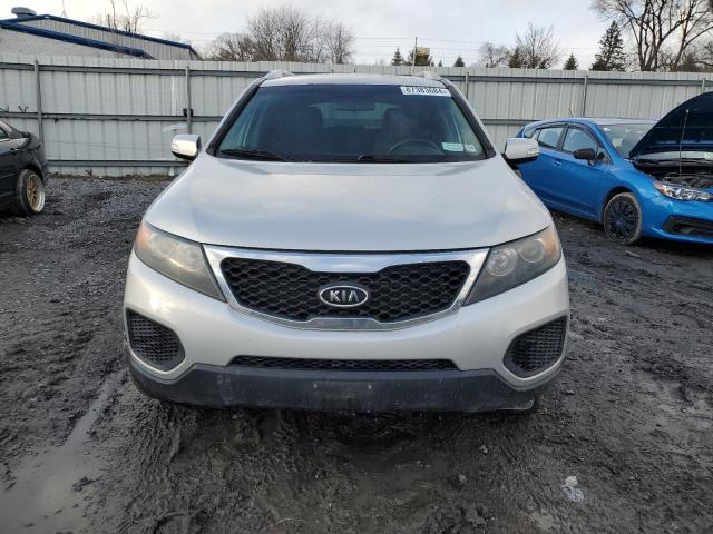  KIA SORENTO 2013 Серебристый