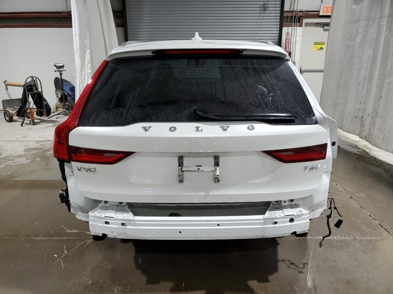 2019 Volvo V90 - Image 6