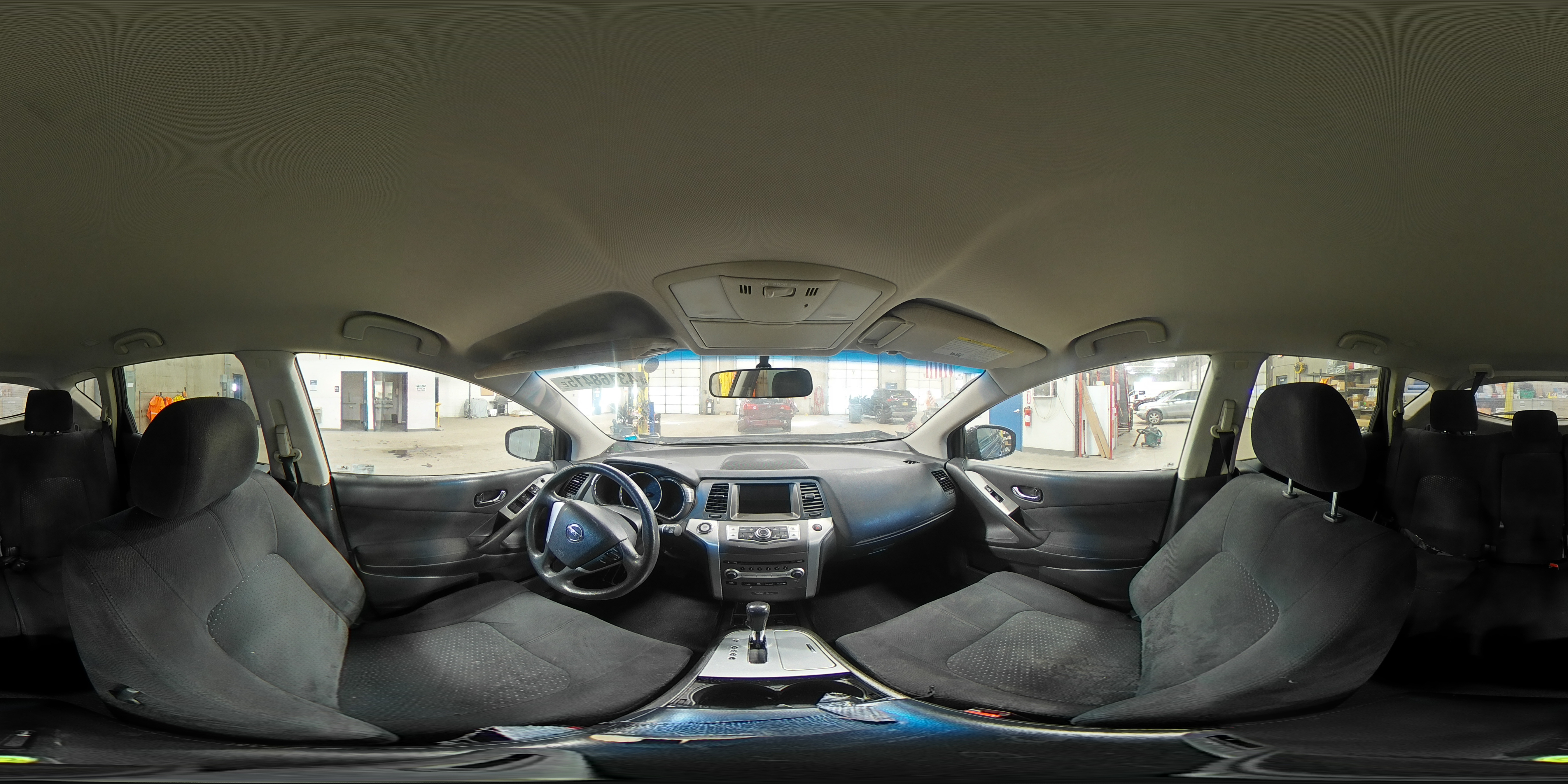 2011 Nissan Murano - Image 13