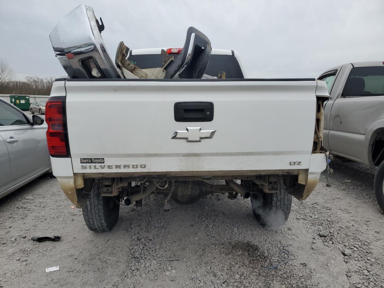 2015 Chevrolet Silverado - Image 6