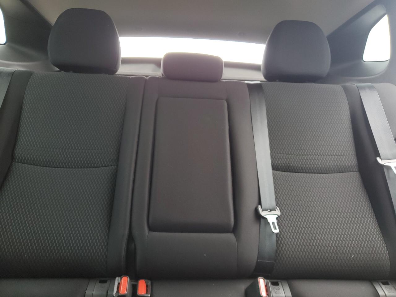 2021 Nissan Rogue - Image 10