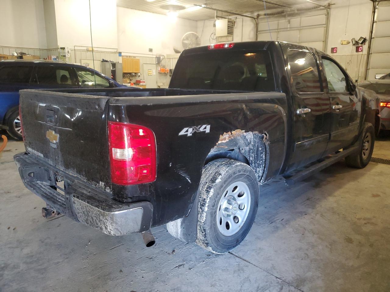 2013 Chevrolet Silverado - Image 3