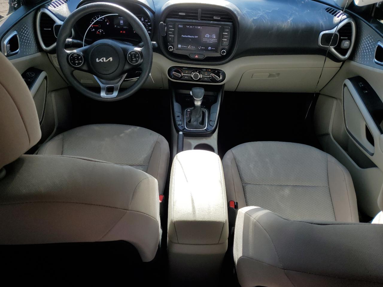 2022 Kia Soul - Image 8