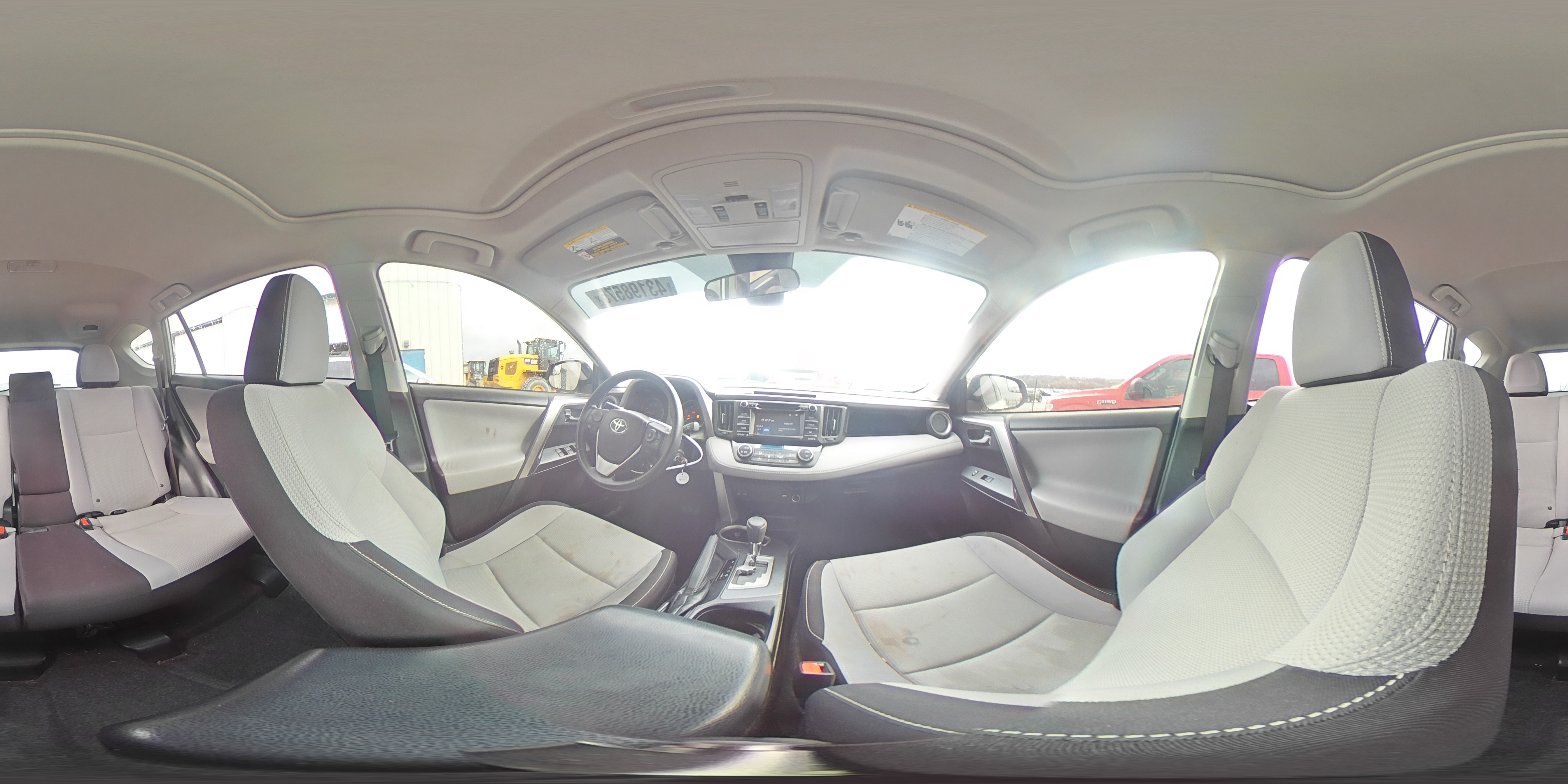 2017 Toyota RAV 4 - Image 15