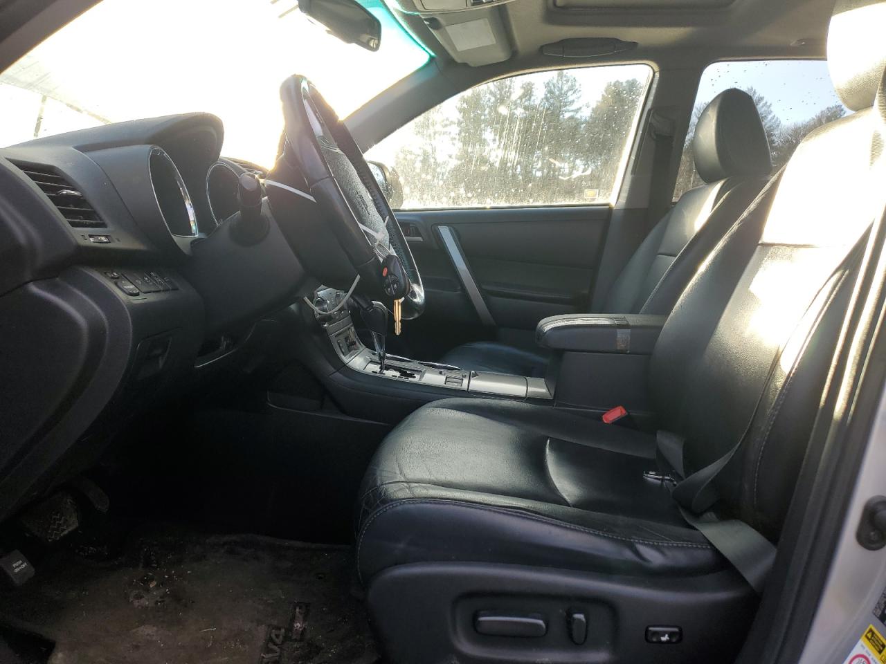 2011 Toyota Highlander - Image 7