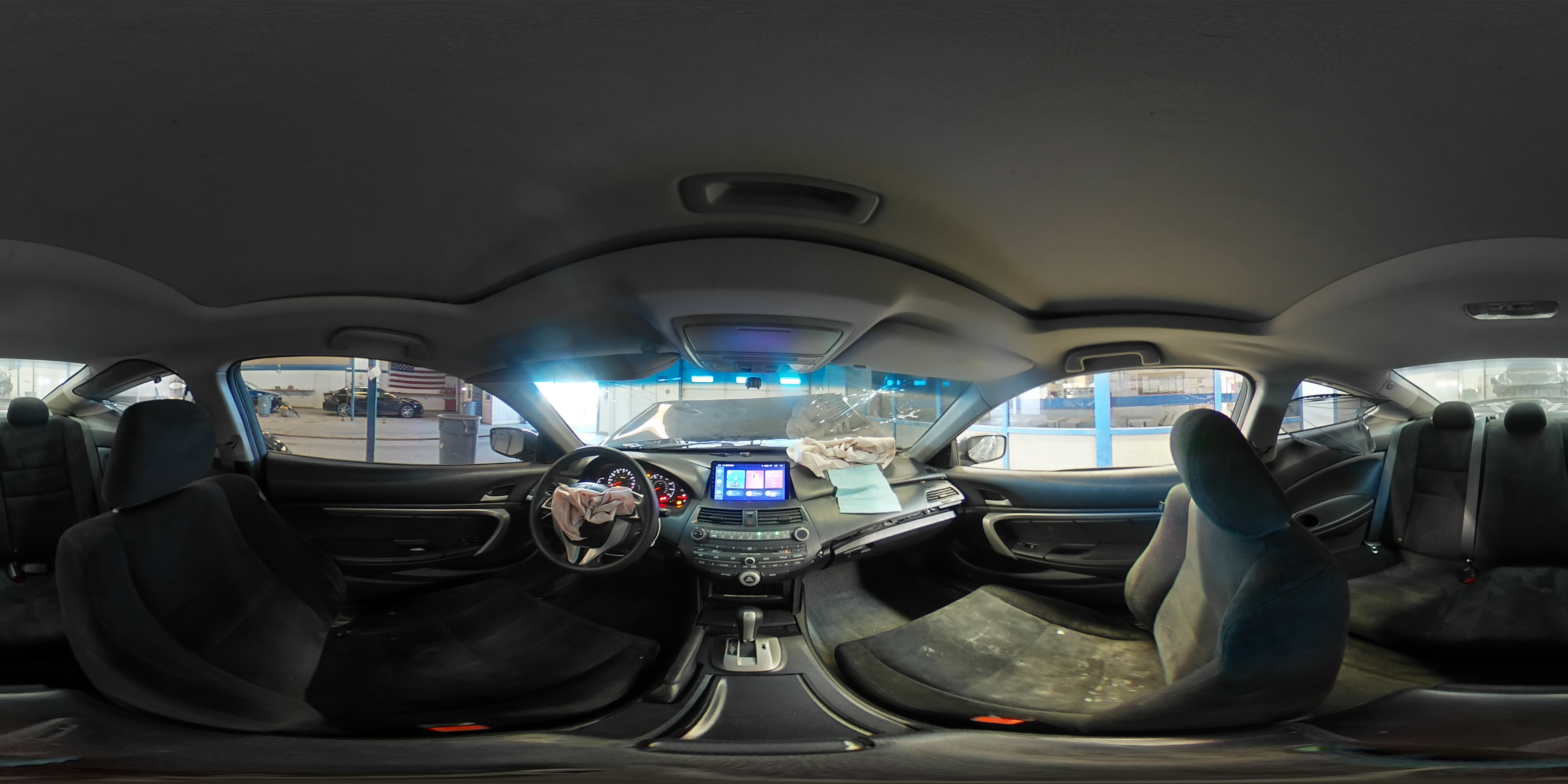 2010 Honda Accord - Image 13