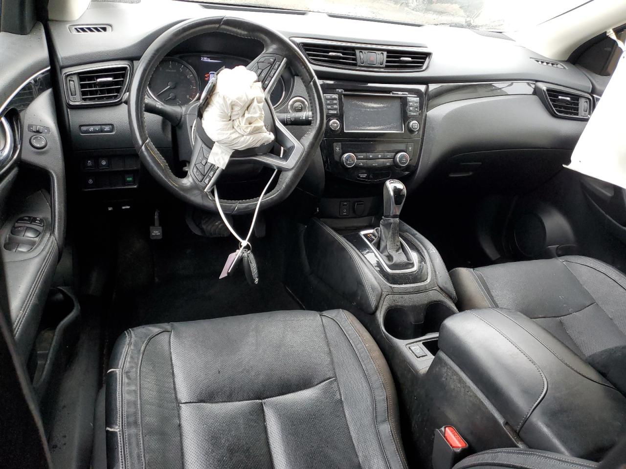 2018 Nissan Rogue - Image 8