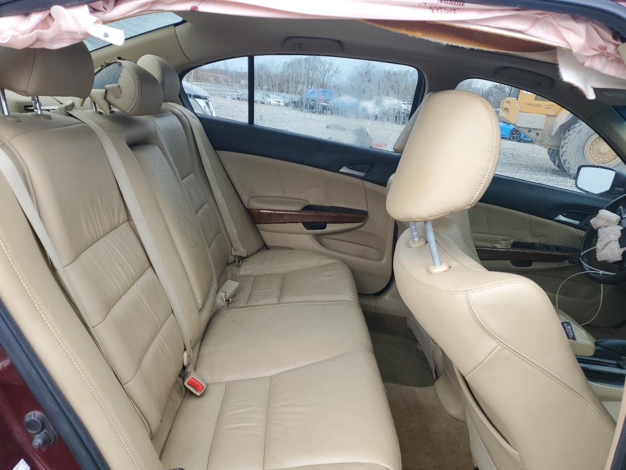 2012 Honda Accord - Image 11