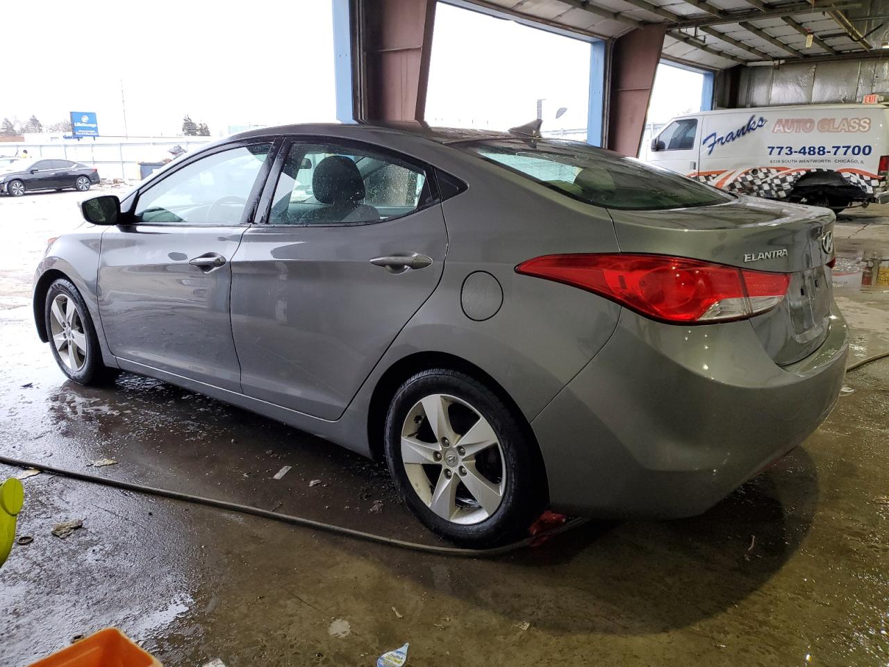 2013 Hyundai Elantra - Image 2