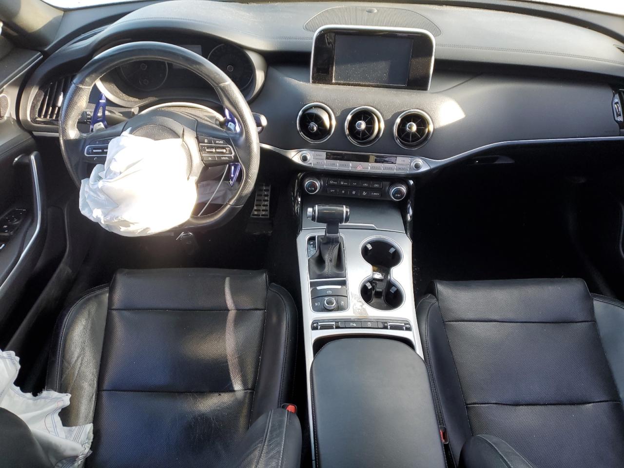 2018 Kia Stinger - Image 8