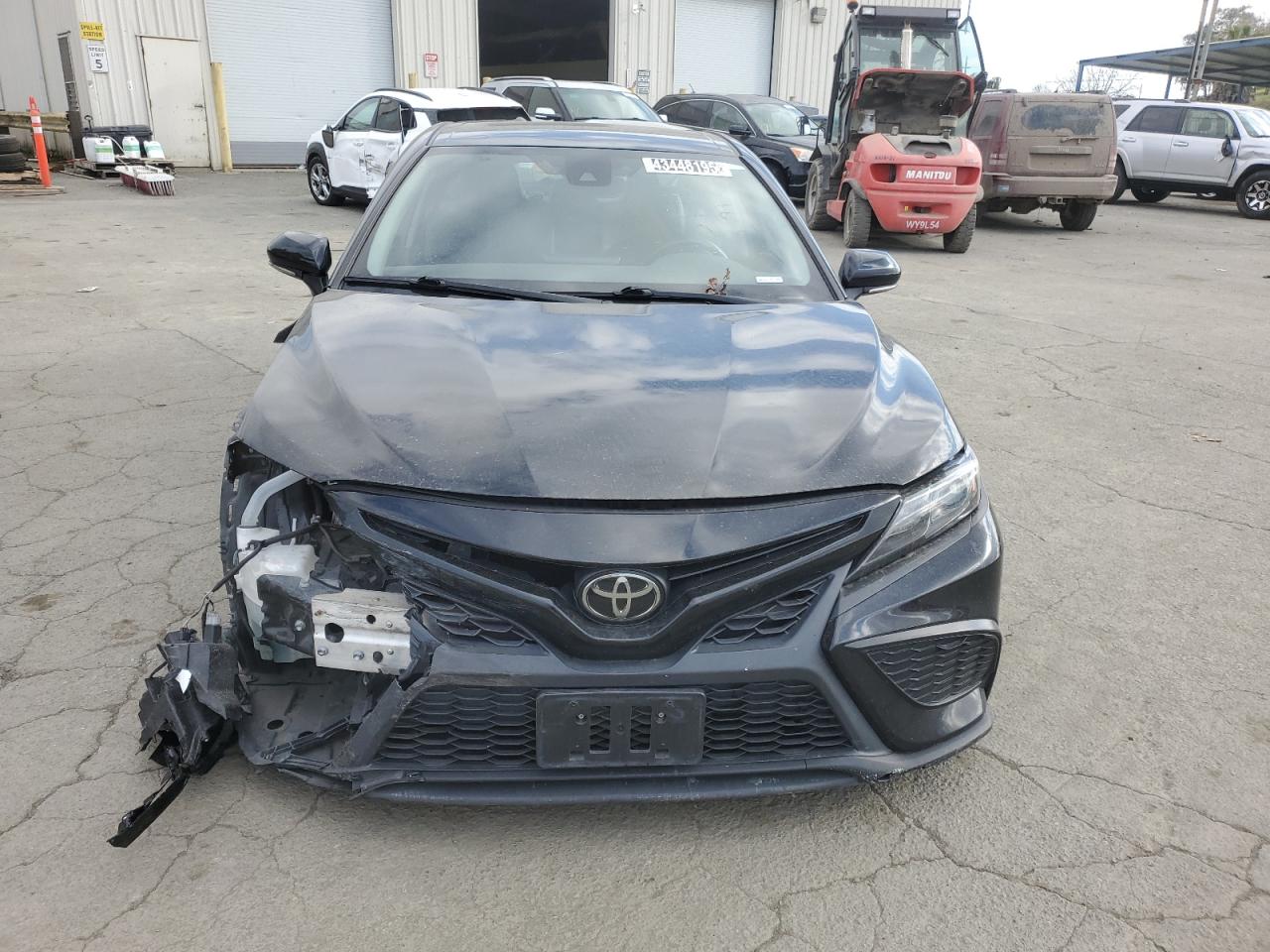2022 Toyota Camry - Image 5