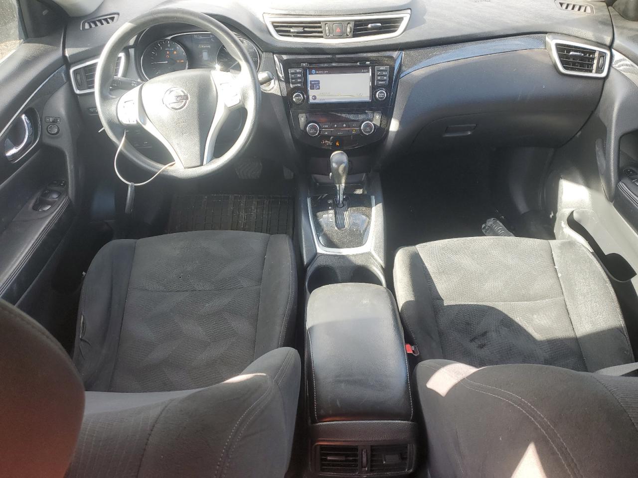 2016 Nissan Rogue - Image 8