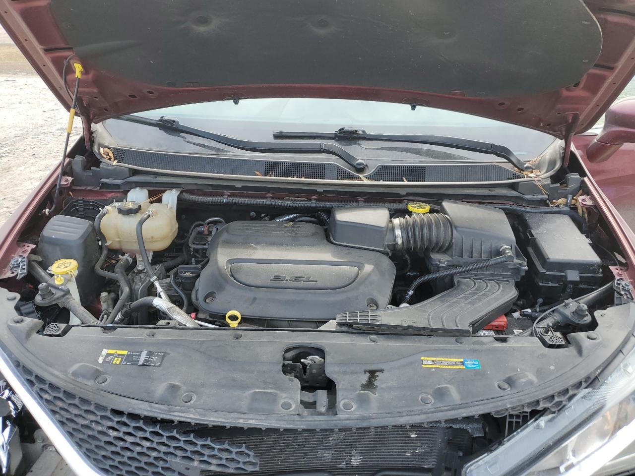 2019 Chrysler Pacifica - Image 12
