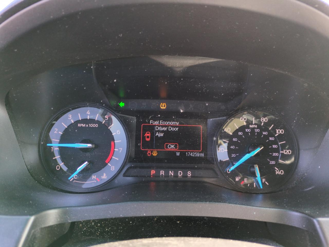 2016 Ford Explorer - Image 9