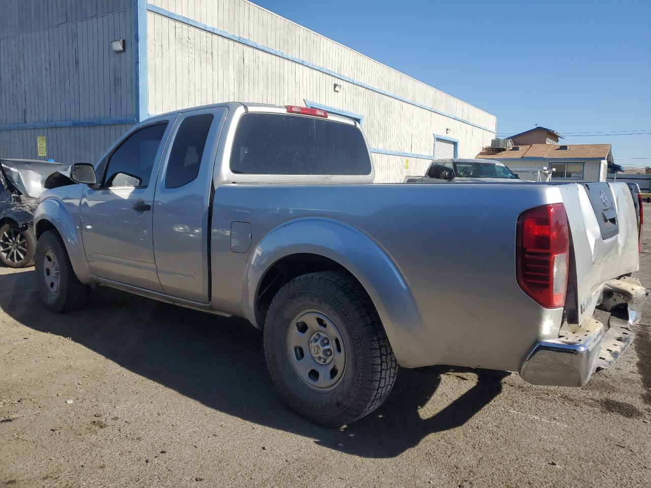2016 Nissan Navara (Frontier) - Image 2