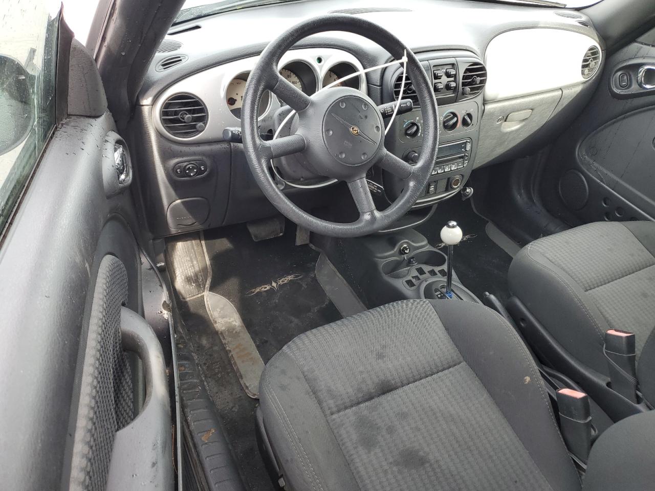 2005 Chrysler PT Cruiser - Image 8