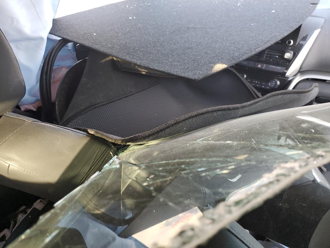 2022 Mitsubishi Eclipse - Image 8